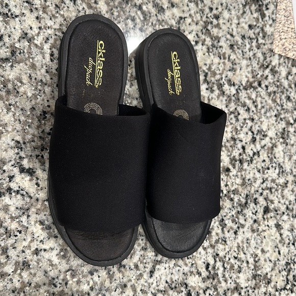 Black sandals size 9. Made in Mexico with great quality. NWT - Picture 6 of 11